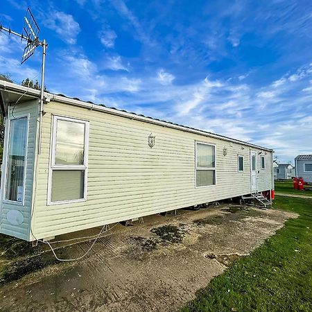 6 Berth Caravan For Hire At Seawick Holiday Park In Clacton-On-Sea Ref 27049Sw Exterior foto