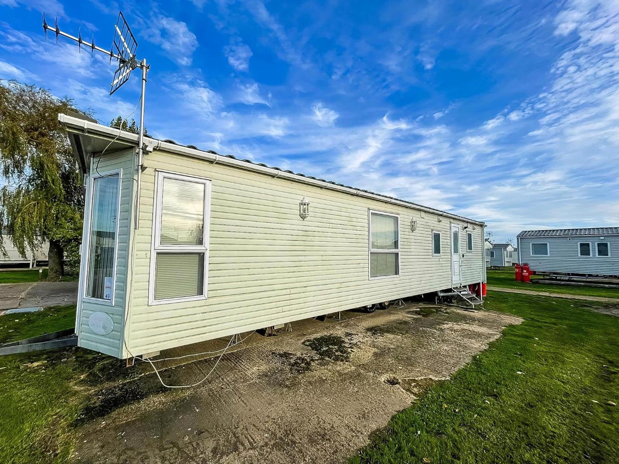 6 Berth Caravan For Hire At Seawick Holiday Park In Clacton-On-Sea Ref 27049Sw Exterior foto
